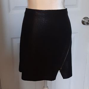 2 by Vince Camuto Black skirt
